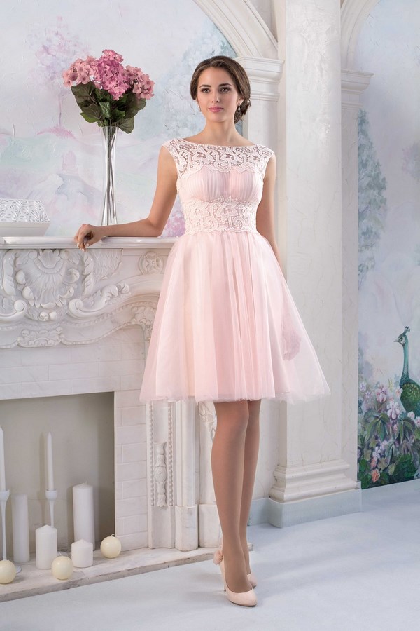 Les robes de graduation les plus en vogue 2025-2026: photos