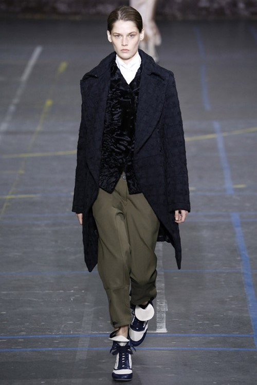 krasivoye-zhenskoye-palto-foto-22