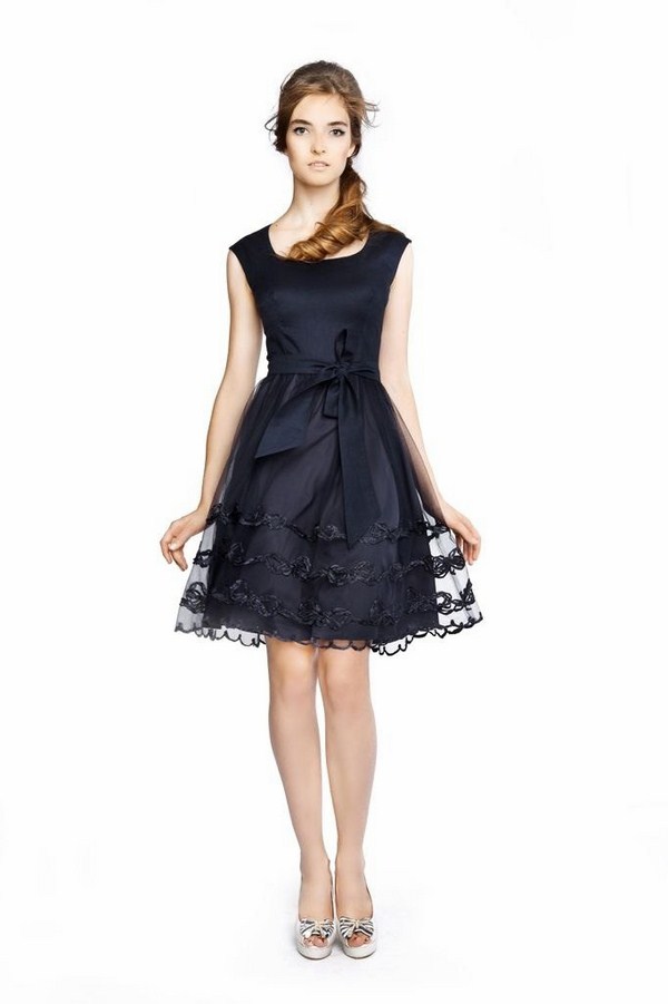 Les robes de cocktail les plus en vogue 2025-2026: photos, actualités