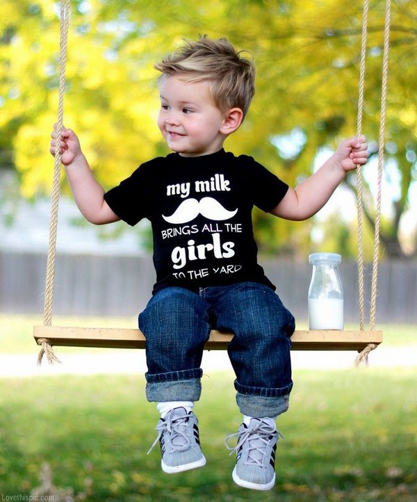 Coupes de cheveux de mode pour les garçons 2025-2026: photo