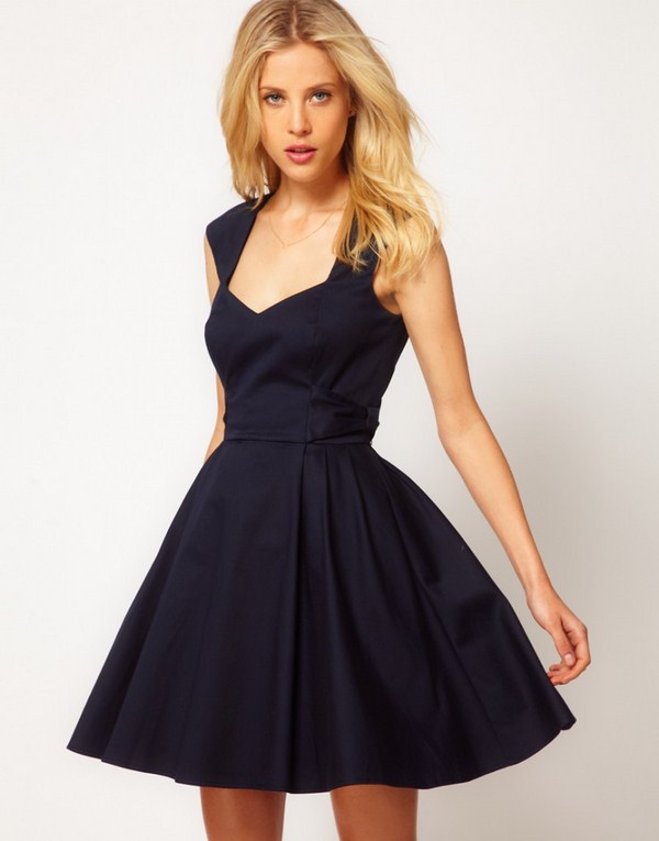 Les robes de cocktail les plus en vogue 2025-2026: photos, actualités