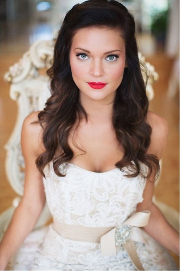 Coiffures de mariage 2025-2026. Meilleures coiffures pour la mariée: photos, idées