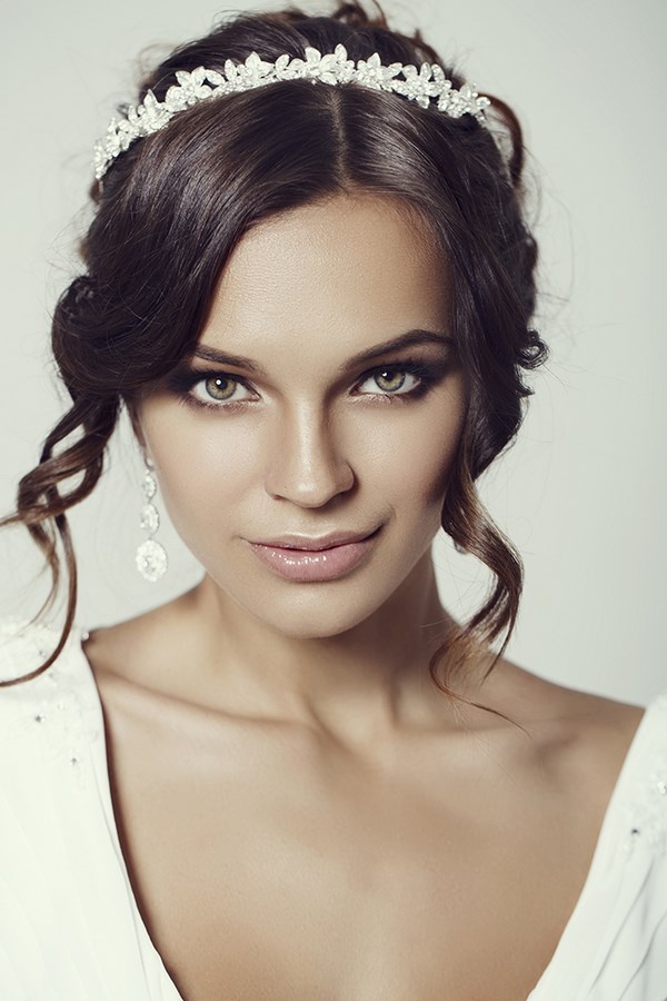 Coiffures de mariage 2025-2026. Meilleures coiffures pour la mariée: photos, idées