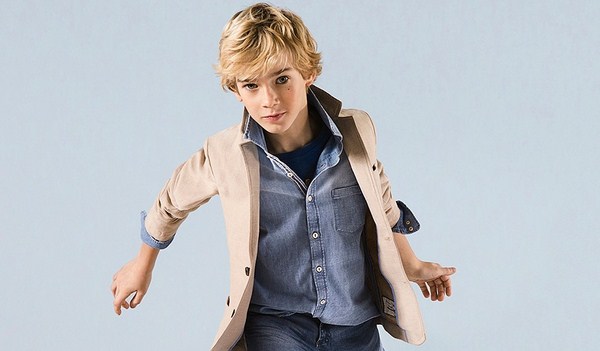 Coupes de cheveux de mode pour les garçons 2025-2026: photo