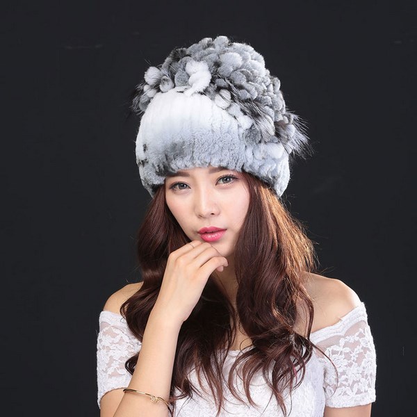 Chapeaux d'hiver pour femmes 2025-2026: photos, modèles, tendances