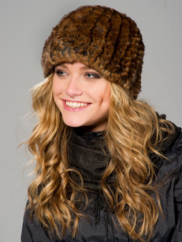 Chapeaux d'hiver pour femmes 2025-2026: photos, modèles, tendances