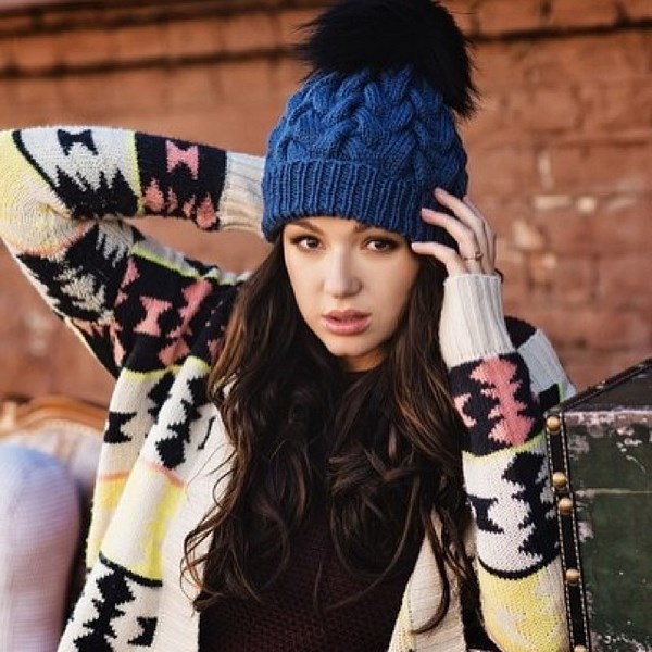 Chapeaux d'hiver pour femmes 2025-2026: photos, modèles, tendances