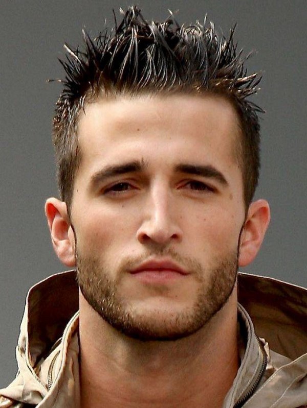 Coupes de cheveux pour hommes élégants 2025-2026, coiffures pour hommes à la mode: photos