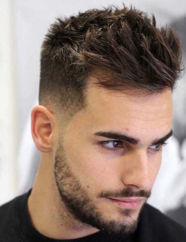 Coupes de cheveux pour hommes élégants 2025-2026, coiffures pour hommes à la mode: photos