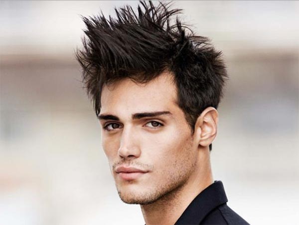 Coupes de cheveux pour hommes élégants 2025-2026, coiffures pour hommes à la mode: photos