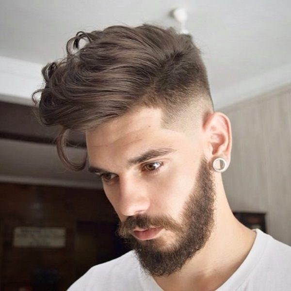 Coupes de cheveux pour hommes élégants 2025-2026, coiffures pour hommes à la mode: photos