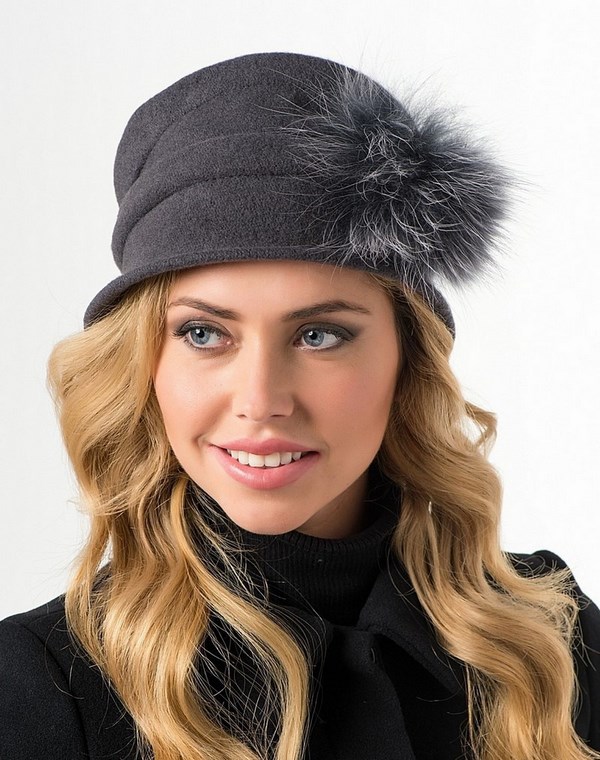 Chapeaux d'hiver pour femmes 2025-2026: photos, modèles, tendances