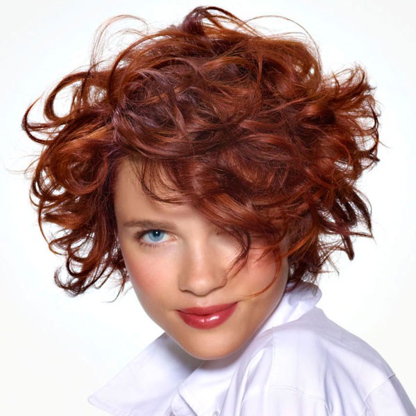 Coupes de cheveux à la mode pour les cheveux moyens 2025-2026: photos, idées