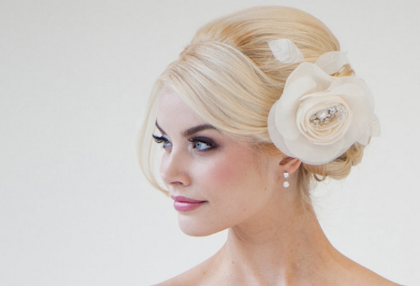 Coiffures de mariage 2025-2026. Meilleures coiffures pour la mariée: photos, idées