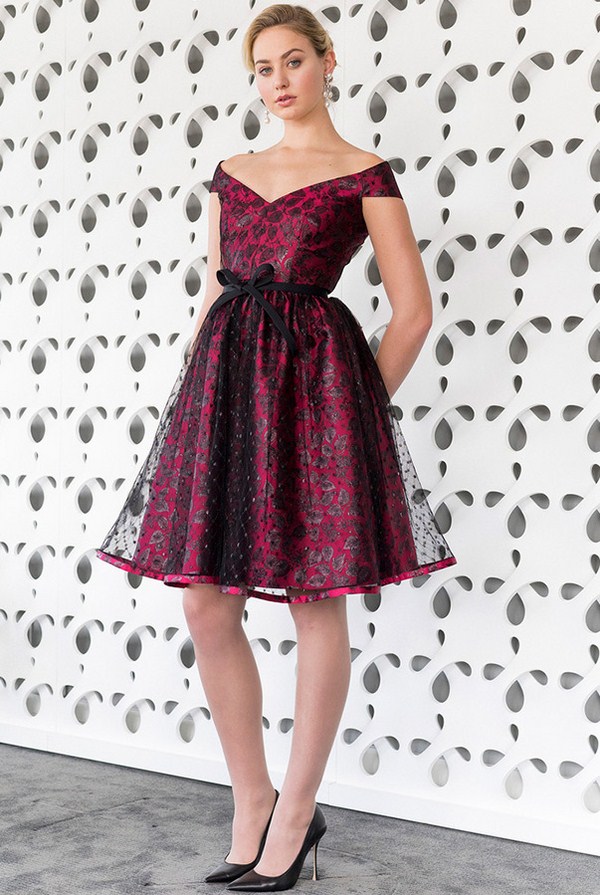 Les robes de cocktail les plus en vogue 2025-2026: photos, actualités