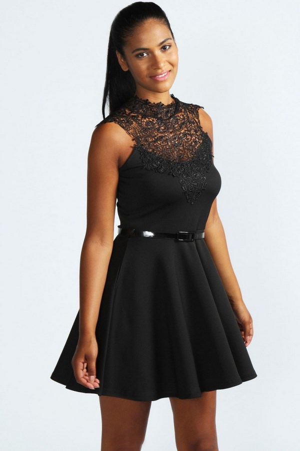 Robes courtes à la mode pour le bal 2025-2026: photo, actualités