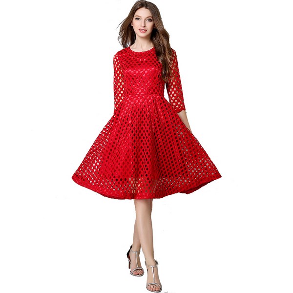 Robes courtes à la mode pour le bal 2025-2026: photo, actualités