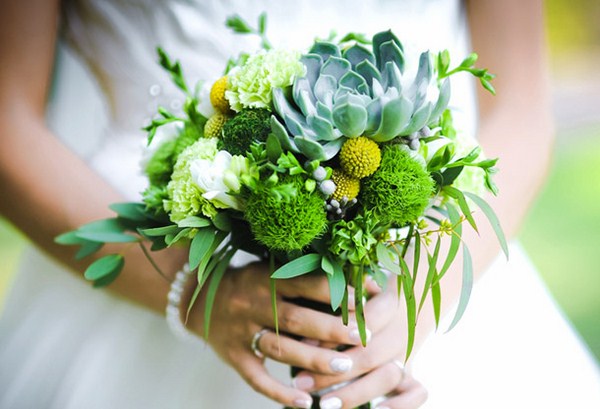 Les bouquets de fleurs les plus en vogue 2025-2026, photos, tendances florales