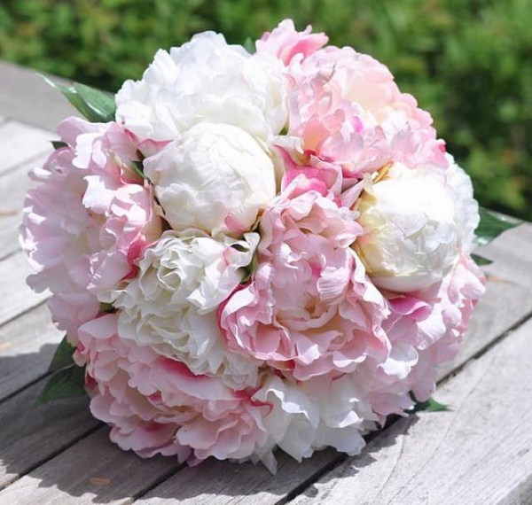 Les bouquets de fleurs les plus en vogue 2025-2026, photos, tendances florales