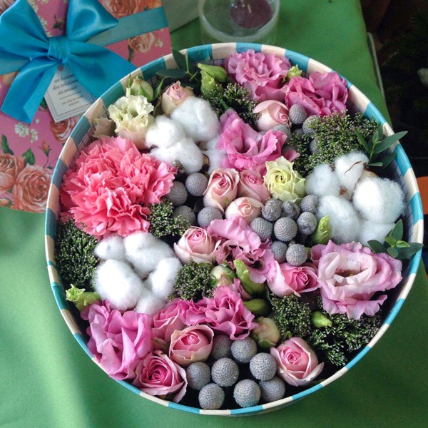 Les bouquets de fleurs les plus en vogue 2025-2026, photos, tendances florales