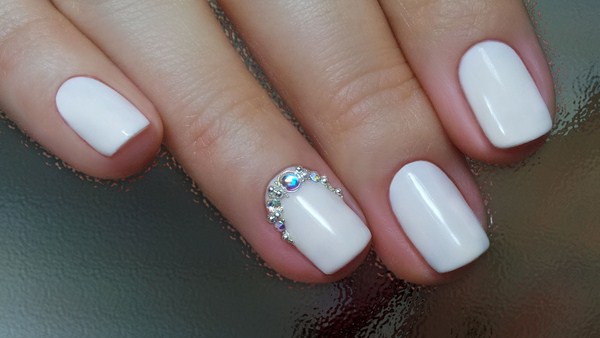 Manucure de mariage à la mode 2025-2026: photo, actualités