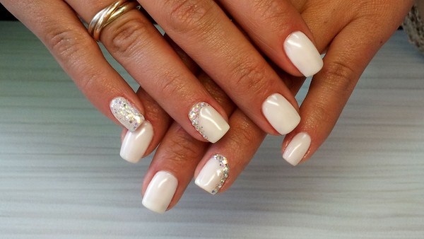 Manucure de mariage à la mode 2025-2026: photo, actualités
