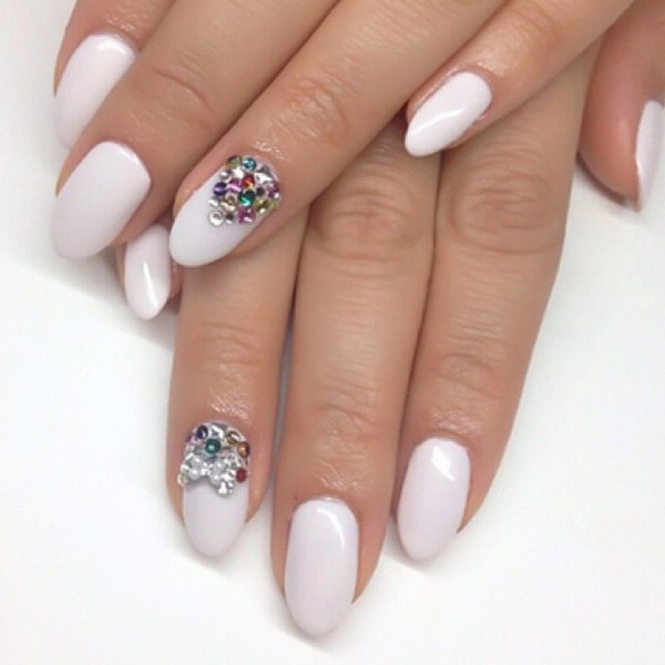 Manucure de mariage à la mode 2025-2026: photo, actualités