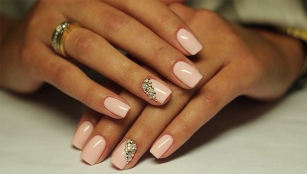 Manucure de mariage à la mode 2025-2026: photo, actualités
