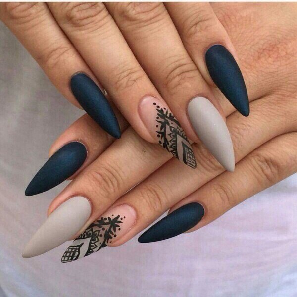 Manucure pour ongles pointus 2025-2026: photos, idées, nouveautés