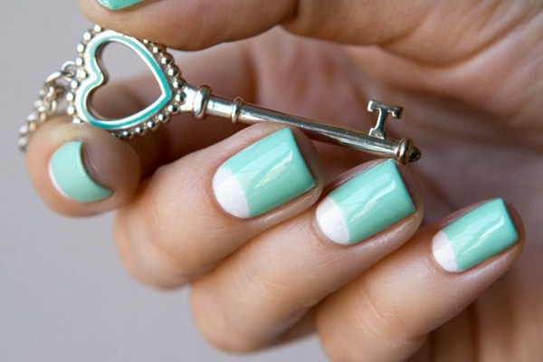 Belle manucure française 2025-2026: photos, actualités