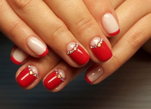 Belle manucure française 2025-2026: photos, actualités