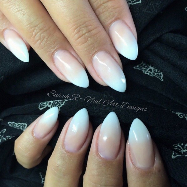 Manucure pour ongles pointus 2025-2026: photos, idées, nouveautés