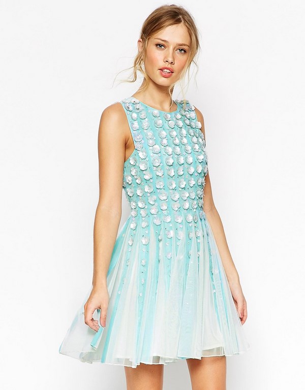 Robes d'été à la mode 2025-2026: photos, actualités, styles de robes d'été