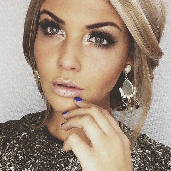 Quel maquillage faire à la remise des diplômes 2025-2026: photos, idées