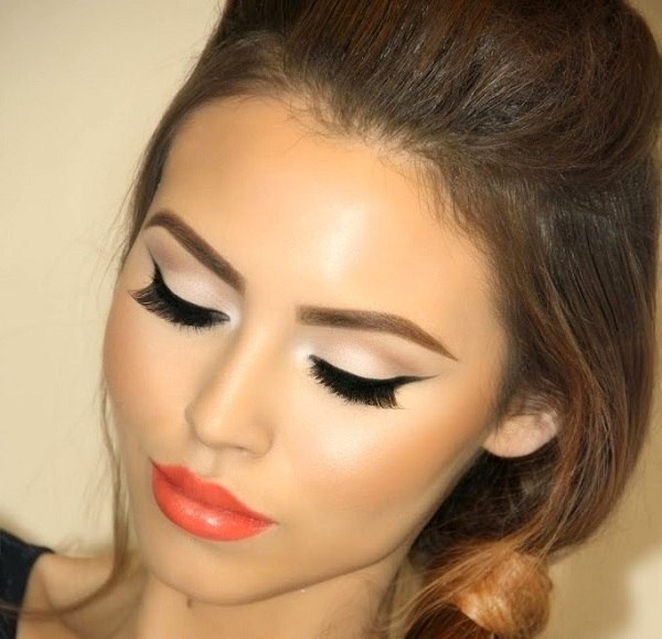 Quel maquillage faire à la remise des diplômes 2025-2026: photos, idées