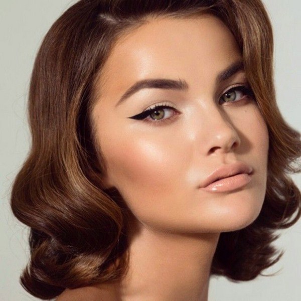 Quel maquillage faire à la remise des diplômes 2025-2026: photos, idées