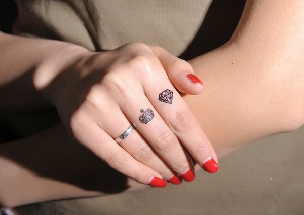Petits tatouages originaux: photos, idées de petits tatouages pour les filles