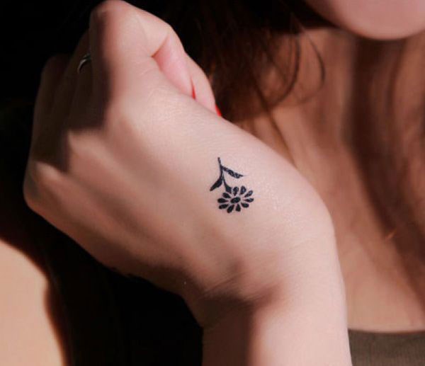 Petits tatouages originaux: photos, idées de petits tatouages pour les filles