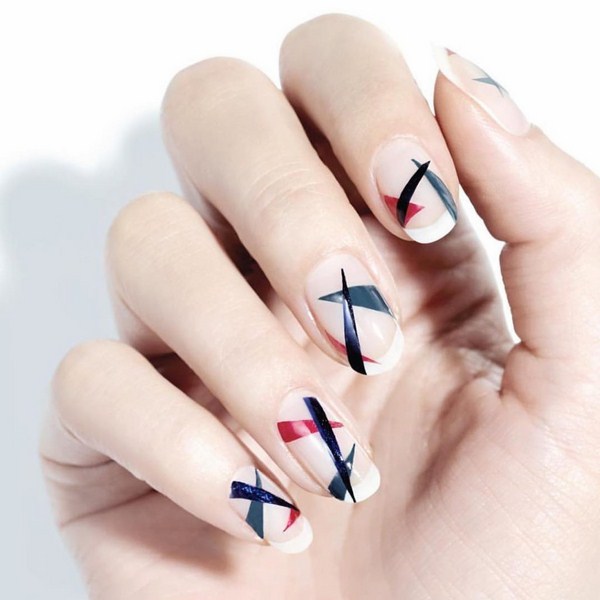 Belle manucure française 2025-2026: photos, actualités