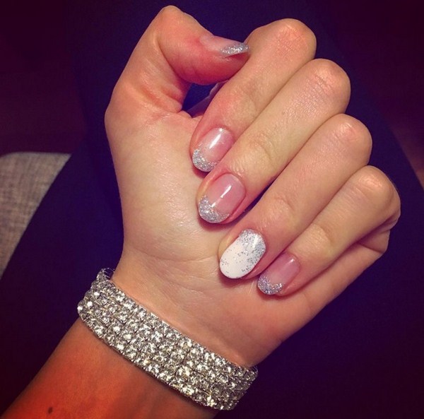 Belle manucure française 2025-2026: photos, actualités