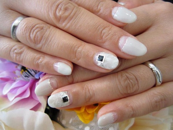 Belle manucure française 2025-2026: photos, actualités