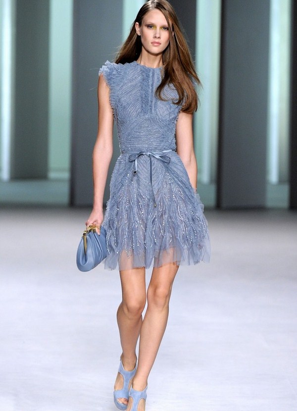 Belles robes décontractées 2025-2026: photos, actualités, styles