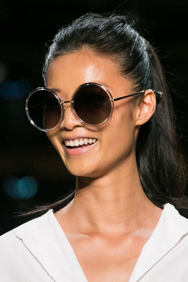 Lunettes de soleil tendance 2025-2026: photos, tendances