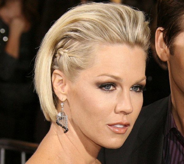 Belles nattes sur cheveux mi-longs 2025-2026: idées photos