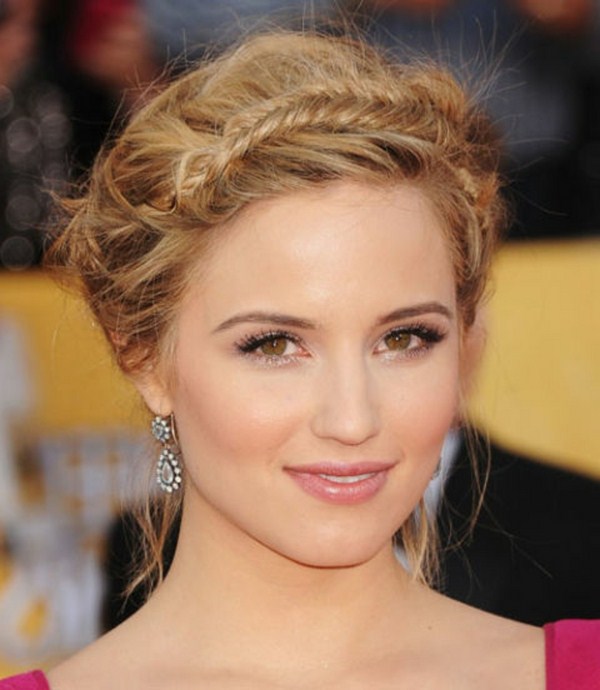 Belles nattes sur cheveux mi-longs 2025-2026: idées photos