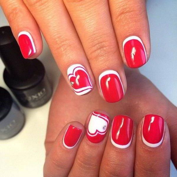 Belle manucure rouge 2025-2026 - photos, idées de manucure rouge