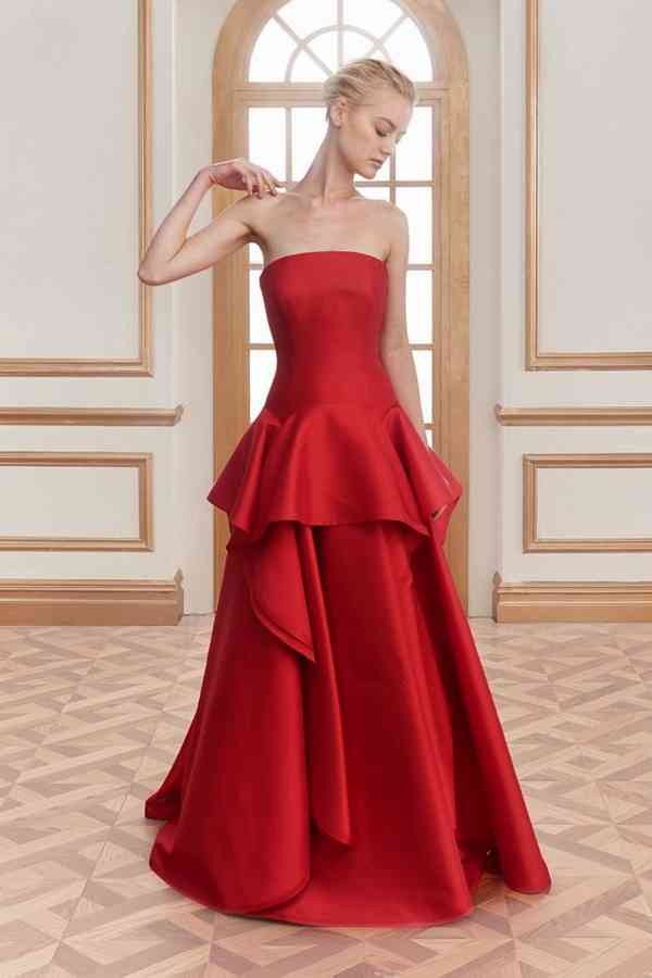 Quelles robes à la mode en 2025-2026: photos, nouveaux articles, styles de robes à la mode