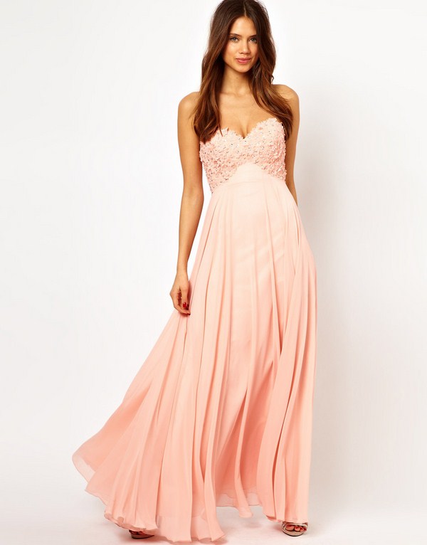 Quelles robes à la mode en 2025-2026: photos, nouveaux articles, styles de robes à la mode