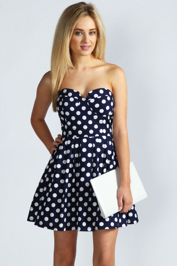 Quelles robes à la mode en 2025-2026: photos, nouveaux articles, styles de robes à la mode