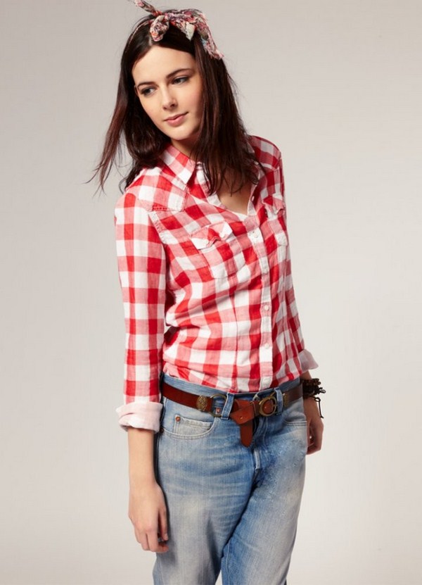 Chemises élégantes pour femmes 2025-2026: photos